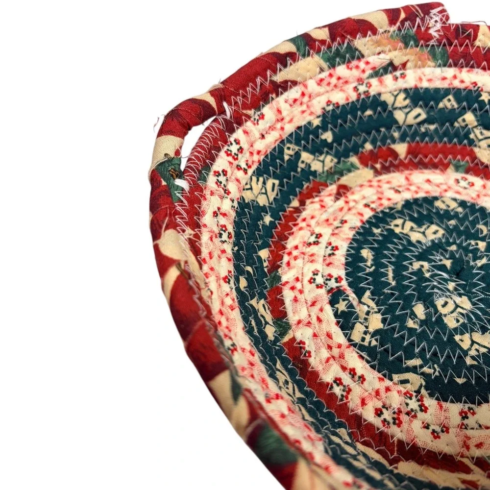 Handmade‎ Coiled Fabric Basket Vintage Americana Red White Blue Folk Art 8 inch